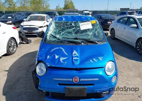 2016 Fiat 500 Easy z USA, uszkodzony, nr VIN 3C3CFFKR0GT152632